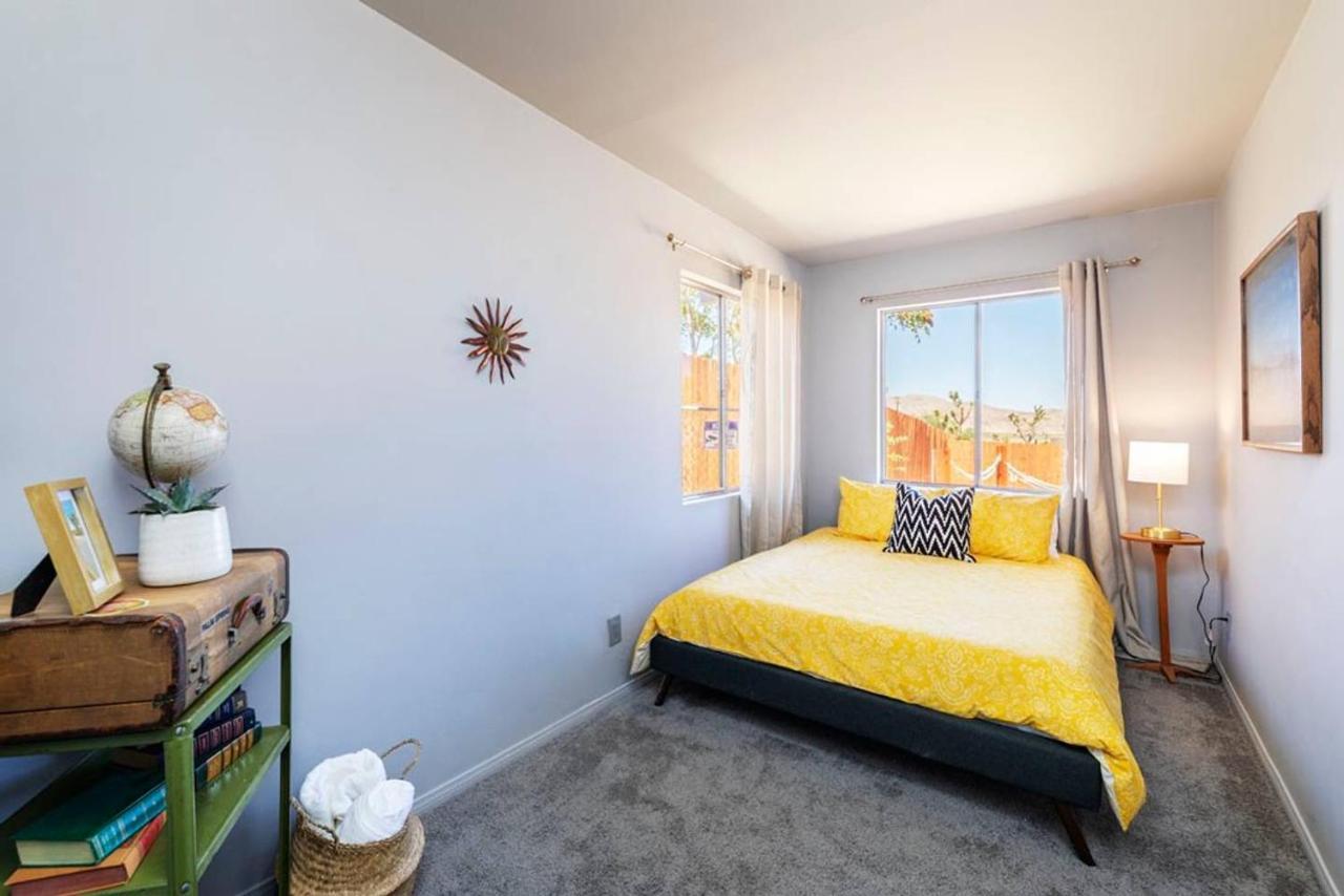 Made In The Shade - Central, Hot Tub, Ac, Sleeps 8 Joshua Tree Exterior photo