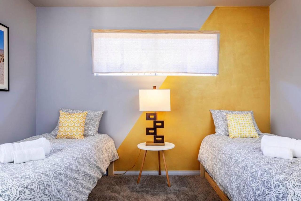 Made In The Shade - Central, Hot Tub, Ac, Sleeps 8 Joshua Tree Exterior photo